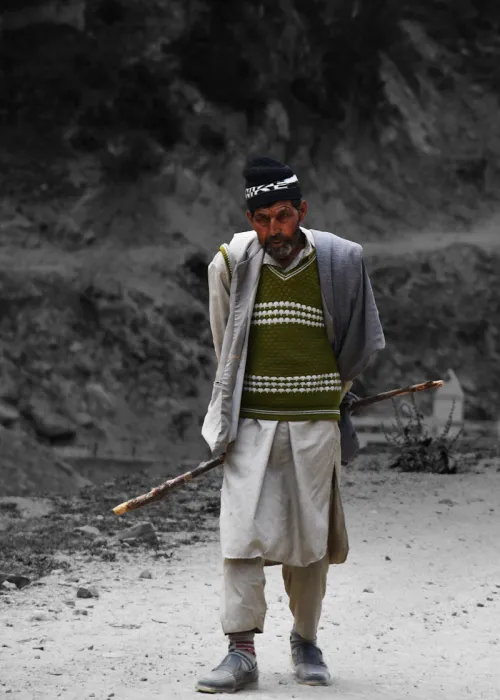 Guide de haute montagne en falaise